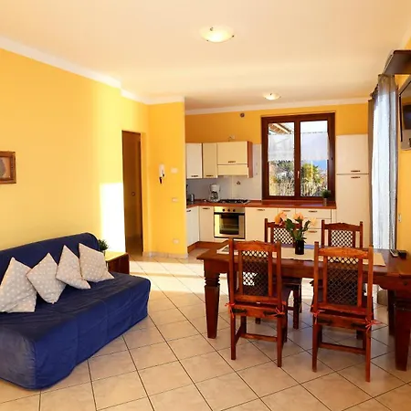 Casa Vista Castelli Apartment